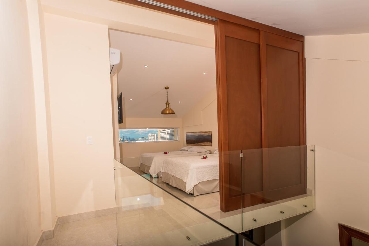 2 Story Oceanfront Penthouses On Cancun Beach! المظهر الخارجي الصورة