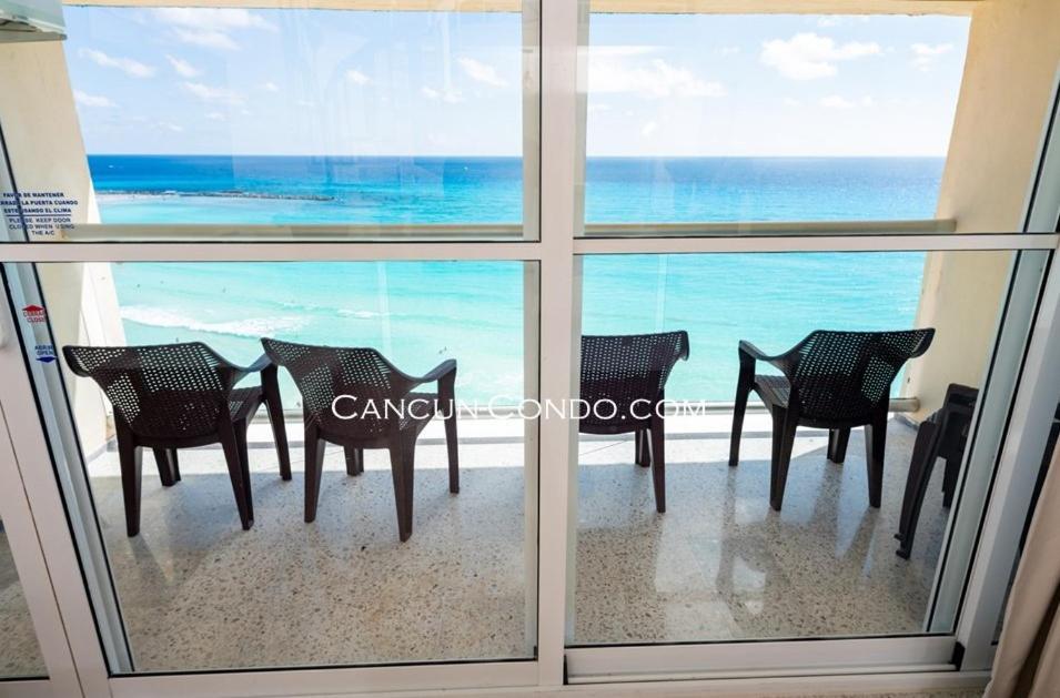 2 Story Oceanfront Penthouses On Cancun Beach! المظهر الخارجي الصورة