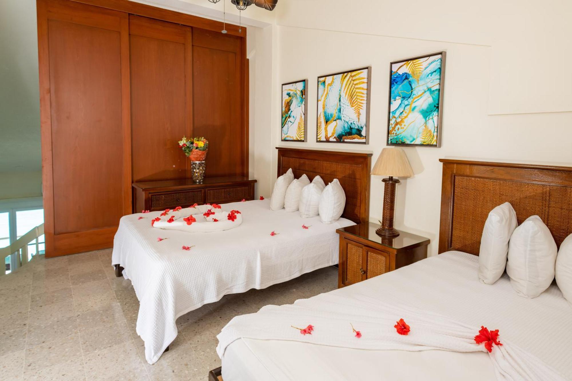 2 Story Oceanfront Penthouses On Cancun Beach! المظهر الخارجي الصورة