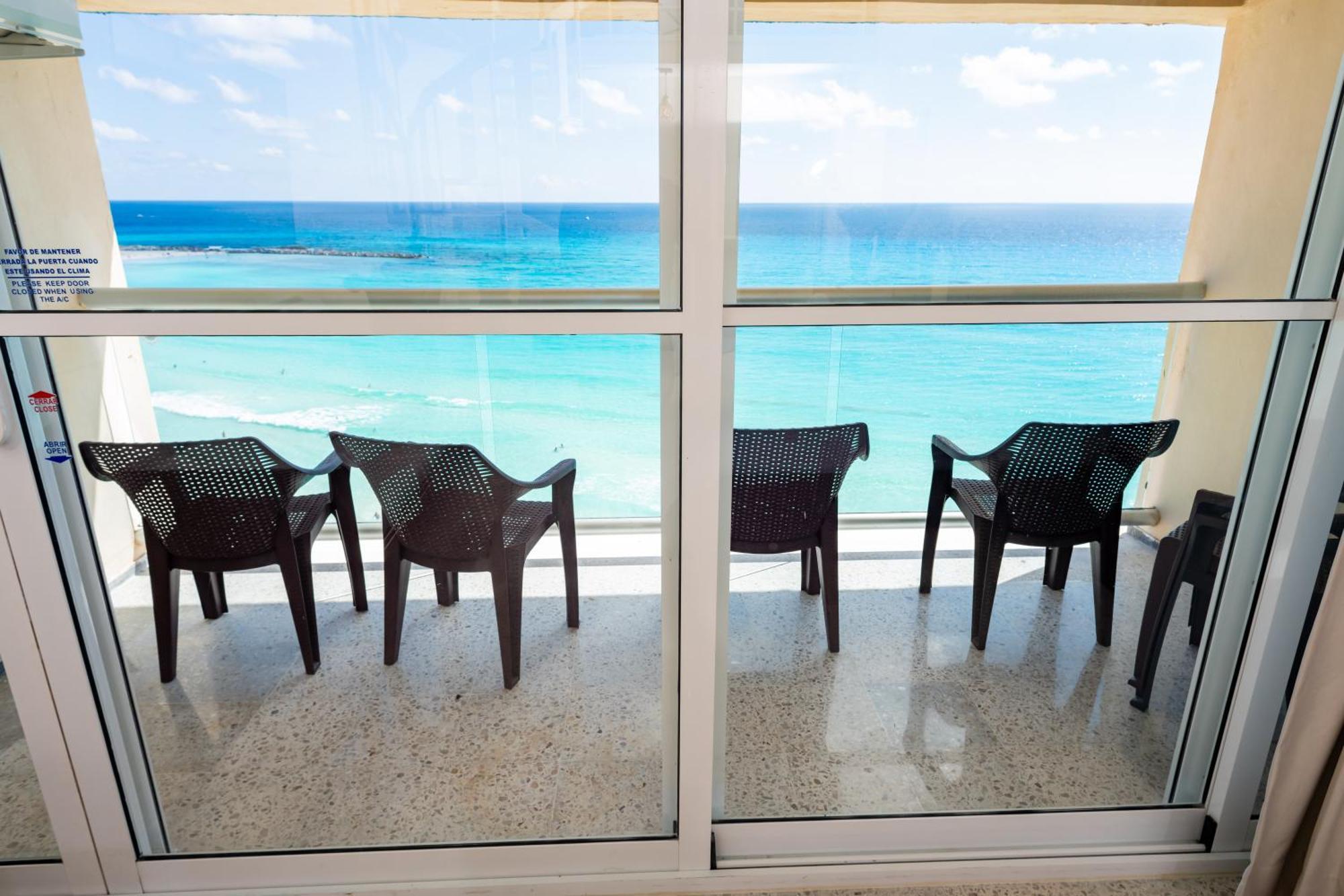 2 Story Oceanfront Penthouses On Cancun Beach! المظهر الخارجي الصورة